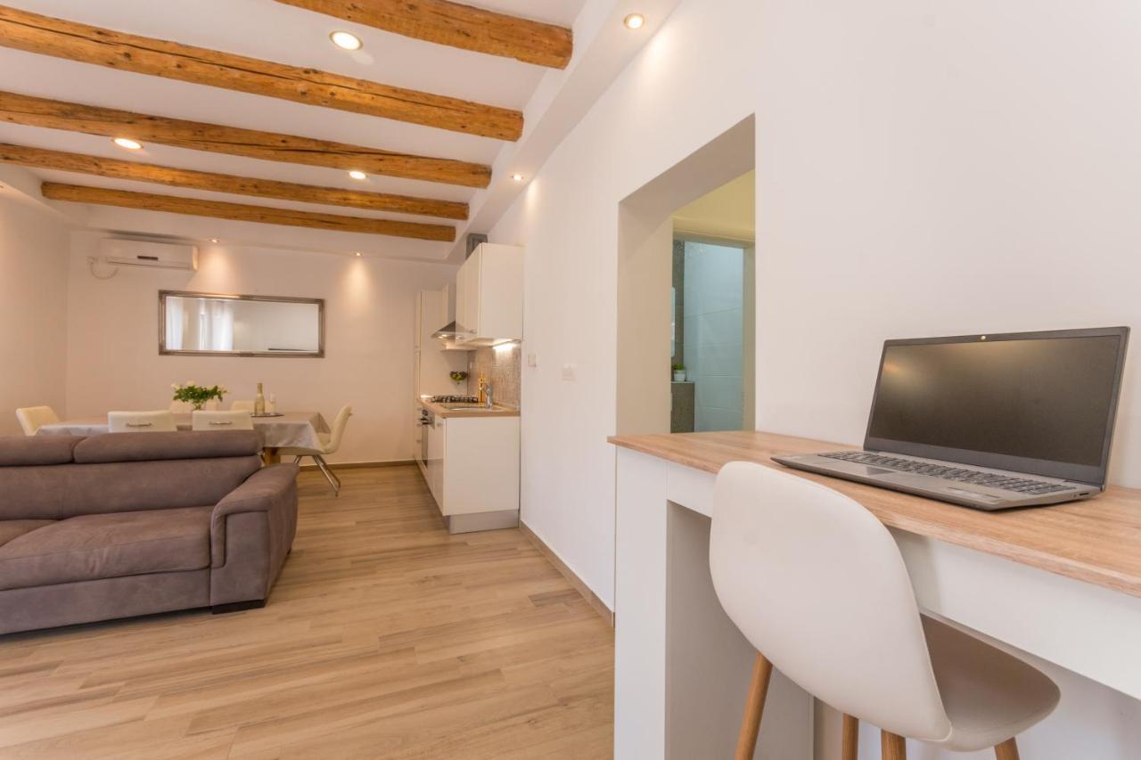 Apartmani Bonaca - 10M To The Sea Grebaštica Εξωτερικό φωτογραφία