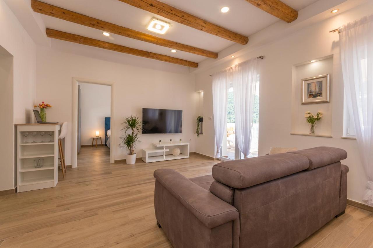Apartmani Bonaca - 10M To The Sea Grebaštica Εξωτερικό φωτογραφία