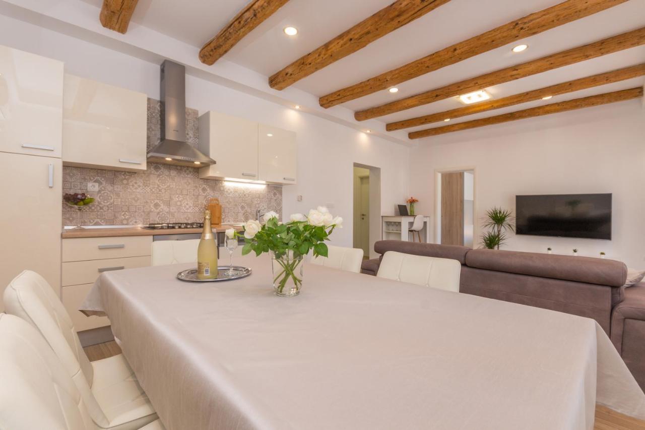 Apartmani Bonaca - 10M To The Sea Grebaštica Εξωτερικό φωτογραφία